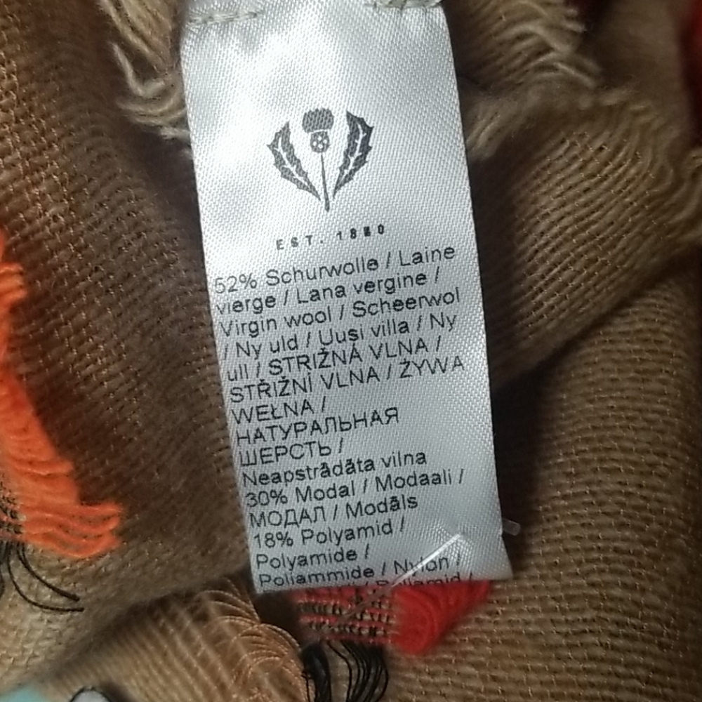 Scarf - Picture 5 of 6